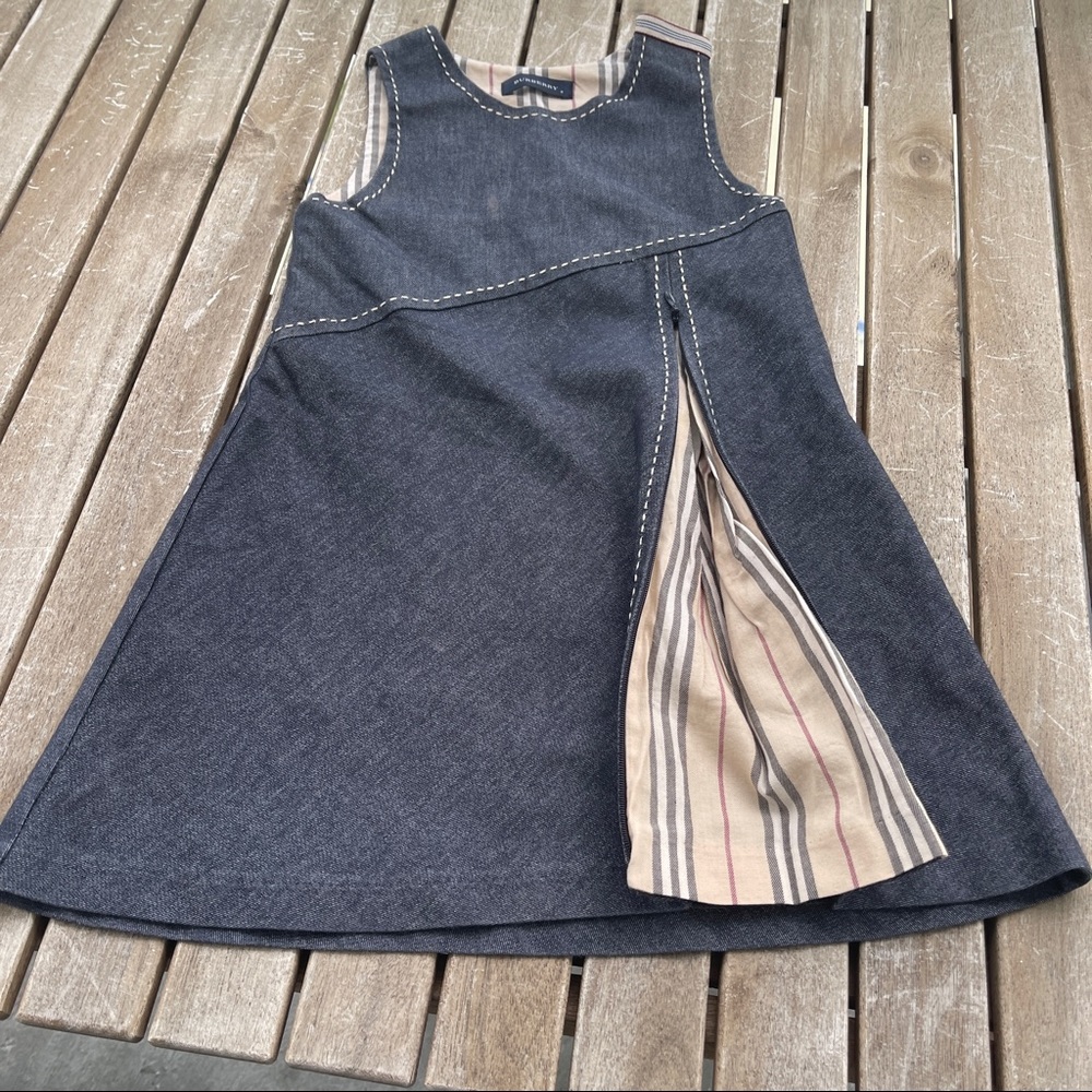 Dress Jeans 3T Burberry sleeveless